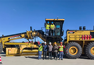 Motoniveladora PY760T